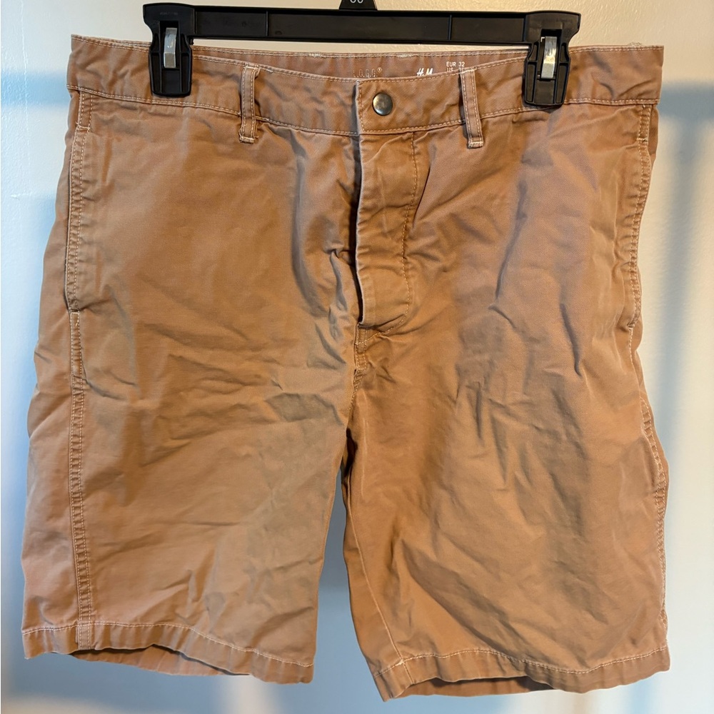 H&M Men's Light Brown Flat Front Shorts